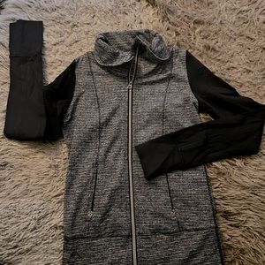 Lululemon jacket size 2 grey and black